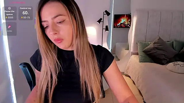 AmyWood online show from May 15, 2:46 pm