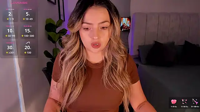 AmyWood online show from July 8, 11:09 pm