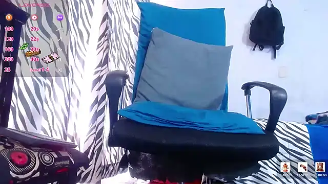 Snapshot of kilian_xx chatting on June 14, 6:21 pm kilian xx online show from June 14, 6:21 pm