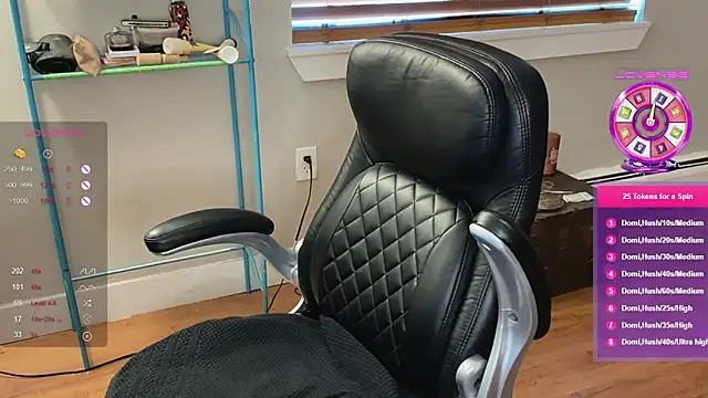 Snapshot of luluvaladon chatting on February 21, 11:43 pm luluvaladon online show from February 21, 11:43 pm