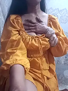 Snapshot of Mini865433 chatting on February 9, 12:49 am Mini865433 online show from February 9, 12:49 am