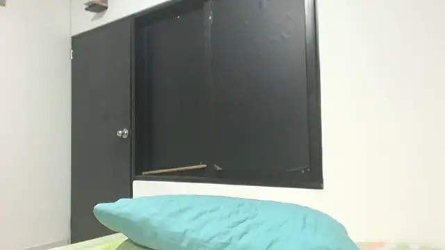 Snapshot of camilahot23 chatting on December 3, 12:07 am camilahot23 online show from December 3, 12:07 am