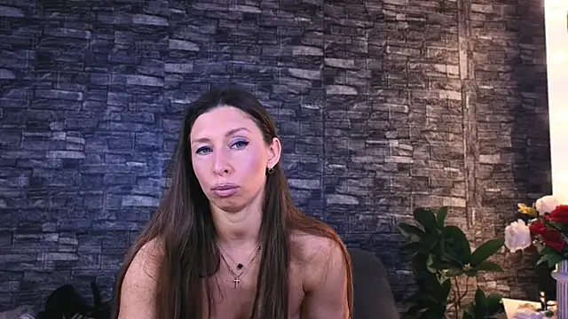 Snapshot of JennyPisik chatting on June 29, 10:48 am JennyPisik online show from June 29, 10:48 am