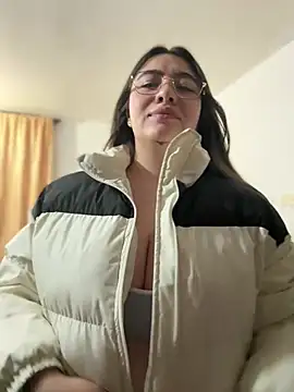 vaneelee online show from January 8, 12:57 am