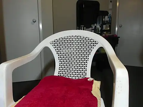 Snapshot of Angelchezcka chatting on November 17, 12:11 pm Angelchezcka online show from November 17, 12:11 pm