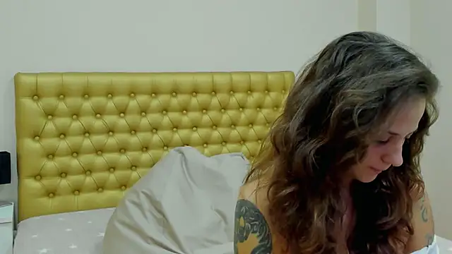 AlmaFancy online show from December 12, 9:51 am