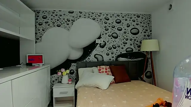 AlmaFancy online show from September 23, 4:59 am