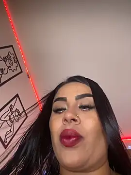 Snapshot of Emma_Brown_12 chatting on December 20, 8:49 pm Emma Brown 12 online show from December 20, 8:49 pm