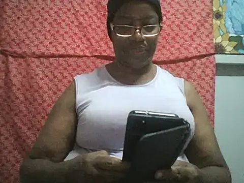 Snapshot of pink69pussy chatting on February 18, 4:37 am pink69pussy online show from February 18, 4:37 am