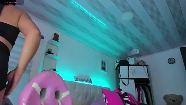 Snapshot of briitany_hot chatting on December 28, 10:13 pm briitany hot online show from December 28, 10:13 pm