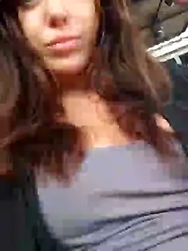 Snapshot of LilliThelo chatting on December 8, 3:13 pm LilliThelo online show from December 8, 3:13 pm