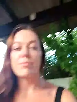 Snapshot of LilliThelo chatting on February 28, 9:23 pm LilliThelo online show from February 28, 9:23 pm