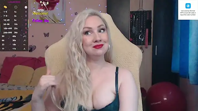 Snapshot of MissLexyGold chatting on September 25, 12:42 pm MissLexyGold online show from September 25, 12:42 pm