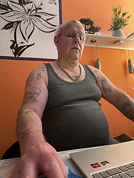 smaili1513 online show from January 16, 7:12 am