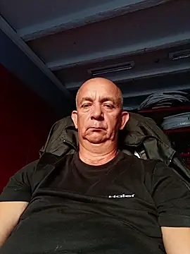 Snapshot of bigcock_marusz chatting on June 23, 5:11 pm bigcock marusz online show from June 23, 5:11 pm