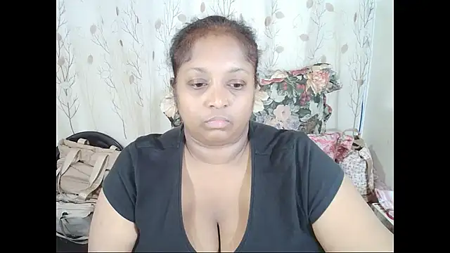 Snapshot of Indiantasha chatting on May 11, 4:04 pm Indiantasha online show from May 11, 4:04 pm