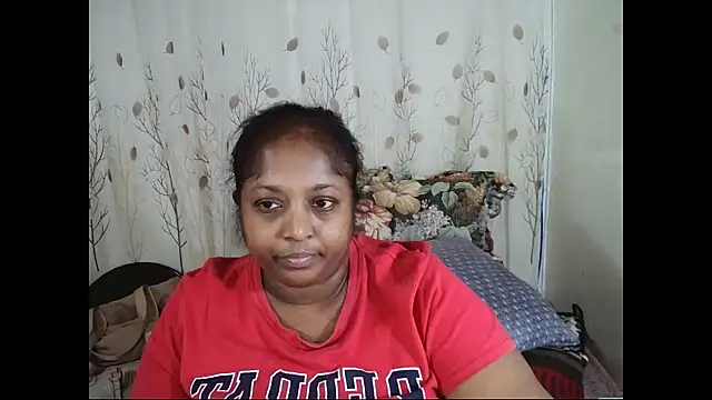 Snapshot of Indiantasha chatting on June 22, 3:53 pm Indiantasha online show from June 22, 3:53 pm