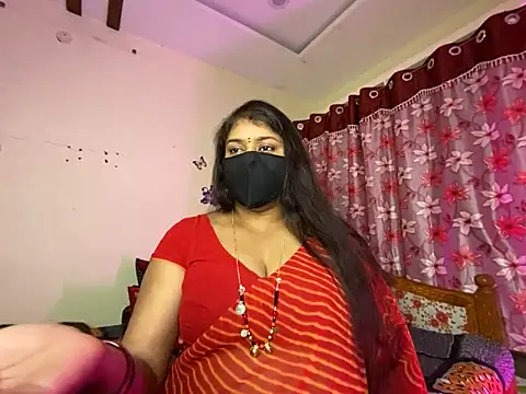 Snapshot of Love_4Sex chatting on October 13, 5:29 am Love 4Sex online show from October 13, 5:29 am