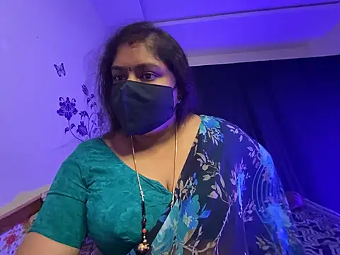 Love 4Sex online show from June 24, 5:17 am