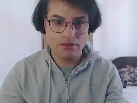 wildpussycat23 online show from February 25, 1:43 pm