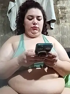 Snapshot of artemisabbw chatting on December 19, 3:02 am artemisabbw online show from December 19, 3:02 am