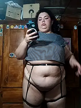 Snapshot of artemisabbw chatting on December 20, 2:40 am artemisabbw online show from December 20, 2:40 am