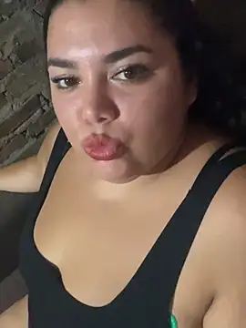 Snapshot of artemisabbw chatting on February 15, 4:53 am artemisabbw online show from February 15, 4:53 am