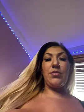 LittleMissEeve online show from February 8, 4:36 pm