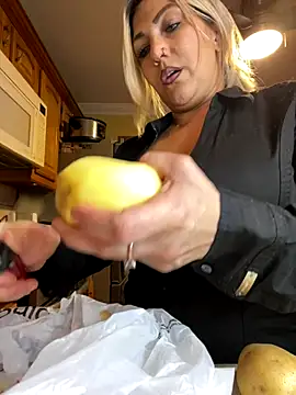 LittleMissEeve online show from November 4, 3:27 am