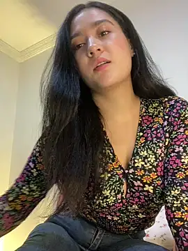 Snapshot of Nina_lovi chatting on December 28, 1:39 am Nina lovi online show from December 28, 1:39 am