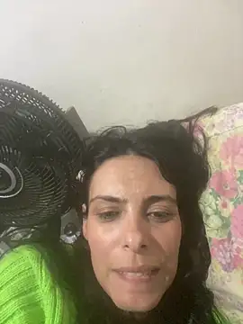 Snapshot of Sarah-safada chatting on May 24, 10:59 pm Sarah-safada online show from May 24, 10:59 pm