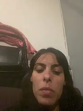 Snapshot of Sarah-safada chatting on May 27, 2:19 am Sarah-safada online show from May 27, 2:19 am