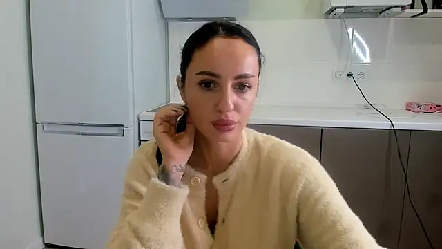 Snapshot of Your_Masha chatting on October 27, 7:56 am Your Masha online show from October 27, 7:56 am