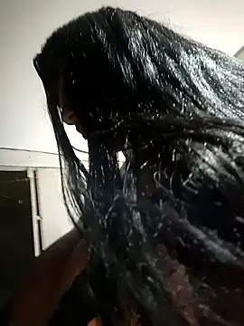 Snapshot of AbellaLizz chatting on January 10, 8:49 am AbellaLizz online show from January 10, 8:49 am