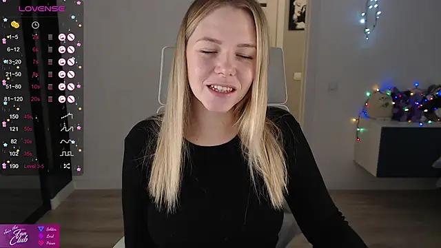 Emma Bryan online show from December 11, 10:58 am