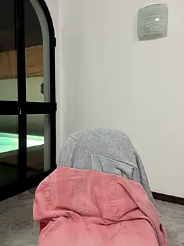 Snapshot of nicole_98 chatting on October 28, 5:26 pm nicole 98 online show from October 28, 5:26 pm