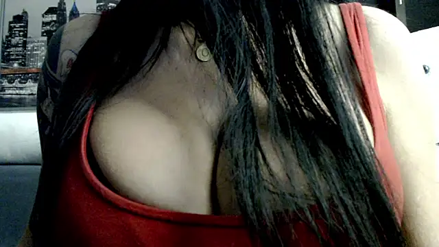 Snapshot of stormylana chatting on December 6, 1:40 am stormylana online show from December 6, 1:40 am