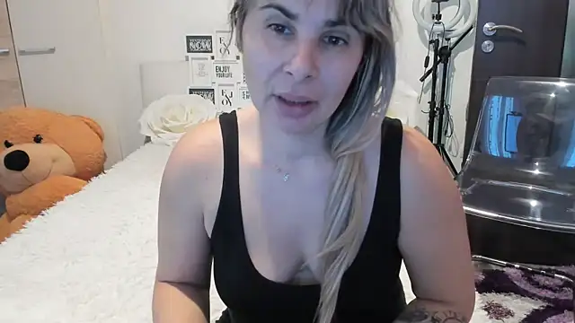 sweetemy4u online show from November 27, 1:24 pm