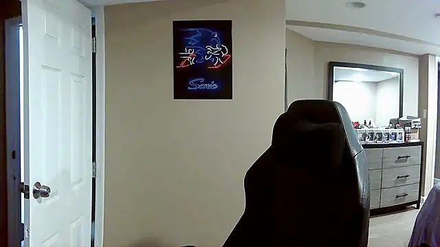 Neovergil0 online show from June 18, 4:55 pm