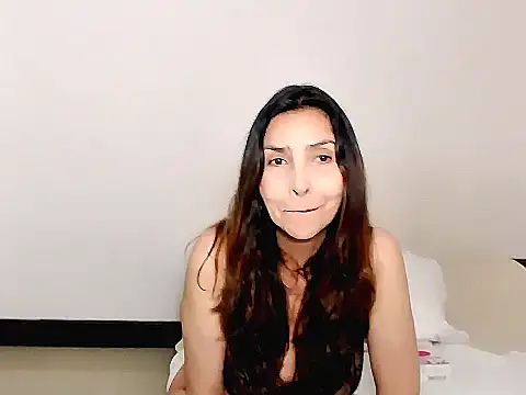 Snapshot of Monique_kiss chatting on December 1, 8:58 pm Monique kiss online show from December 1, 8:58 pm