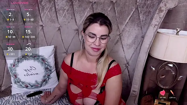 BustyGizelle online show from June 10, 8:41 pm