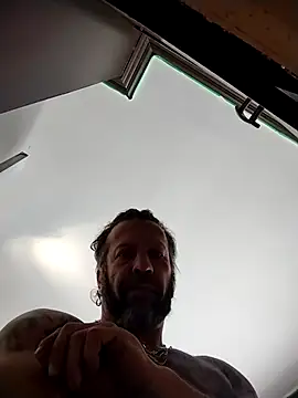 trucker1979 online show from February 6, 6:00 pm