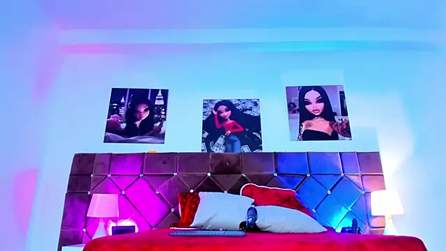 Snapshot of Ariana_lopezz chatting on February 8, 12:28 pm Ariana lopezz online show from February 8, 12:28 pm