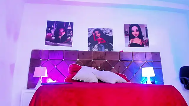 Snapshot of Ariana_lopezz chatting on February 27, 12:23 pm Ariana lopezz online show from February 27, 12:23 pm