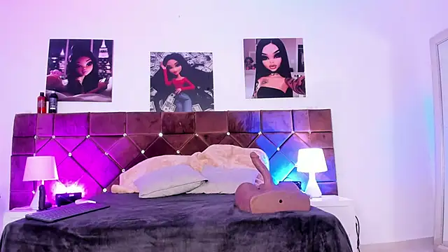 Snapshot of Ariana_lopezz chatting on March 22, 12:35 pm Ariana lopezz online show from March 22, 12:35 pm