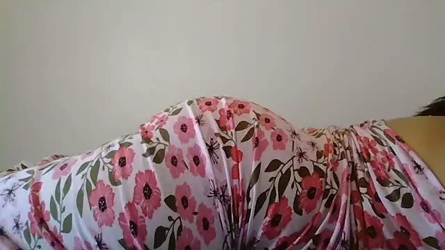 beautylovess online show from November 3, 8:04 am