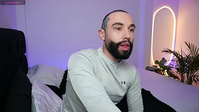 the lucky men   online show from January 27, 10:49 pm