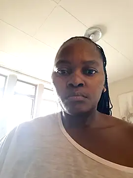 Snapshot of FitSelina66 chatting on June 21, 12:52 pm FitSelina66 online show from June 21, 12:52 pm