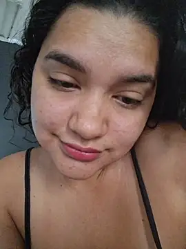 Snapshot of blerstefan1 chatting on October 25, 1:51 pm blerstefan1 online show from October 25, 1:51 pm