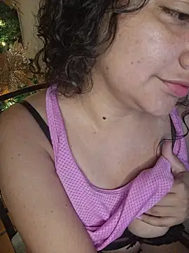 Snapshot of blerstefan1 chatting on December 3, 11:52 am blerstefan1 online show from December 3, 11:52 am